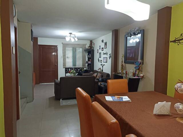 #1320 - Casa para Venta en Guayaquil - G