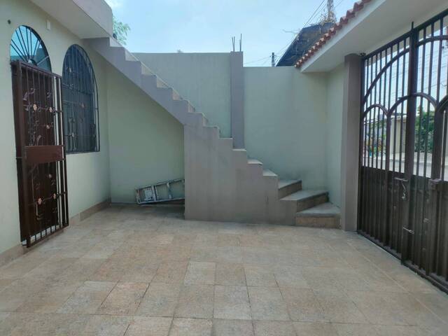 #2181 - Casa para Venta en Guayaquil - G