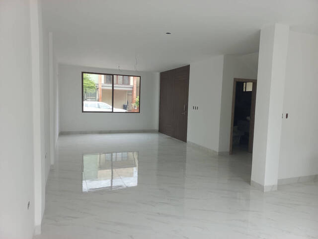 #2355 - Casa para Venta en Guayaquil - G