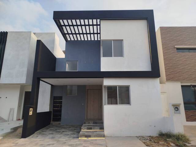 #2394 - Casa para Venta en Guayaquil - G